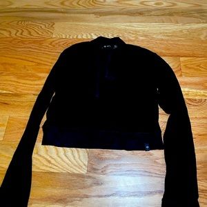 Black cropped long sleeve